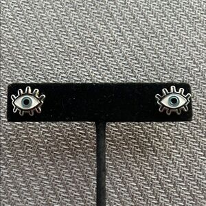 Eye Design Stud Earrings